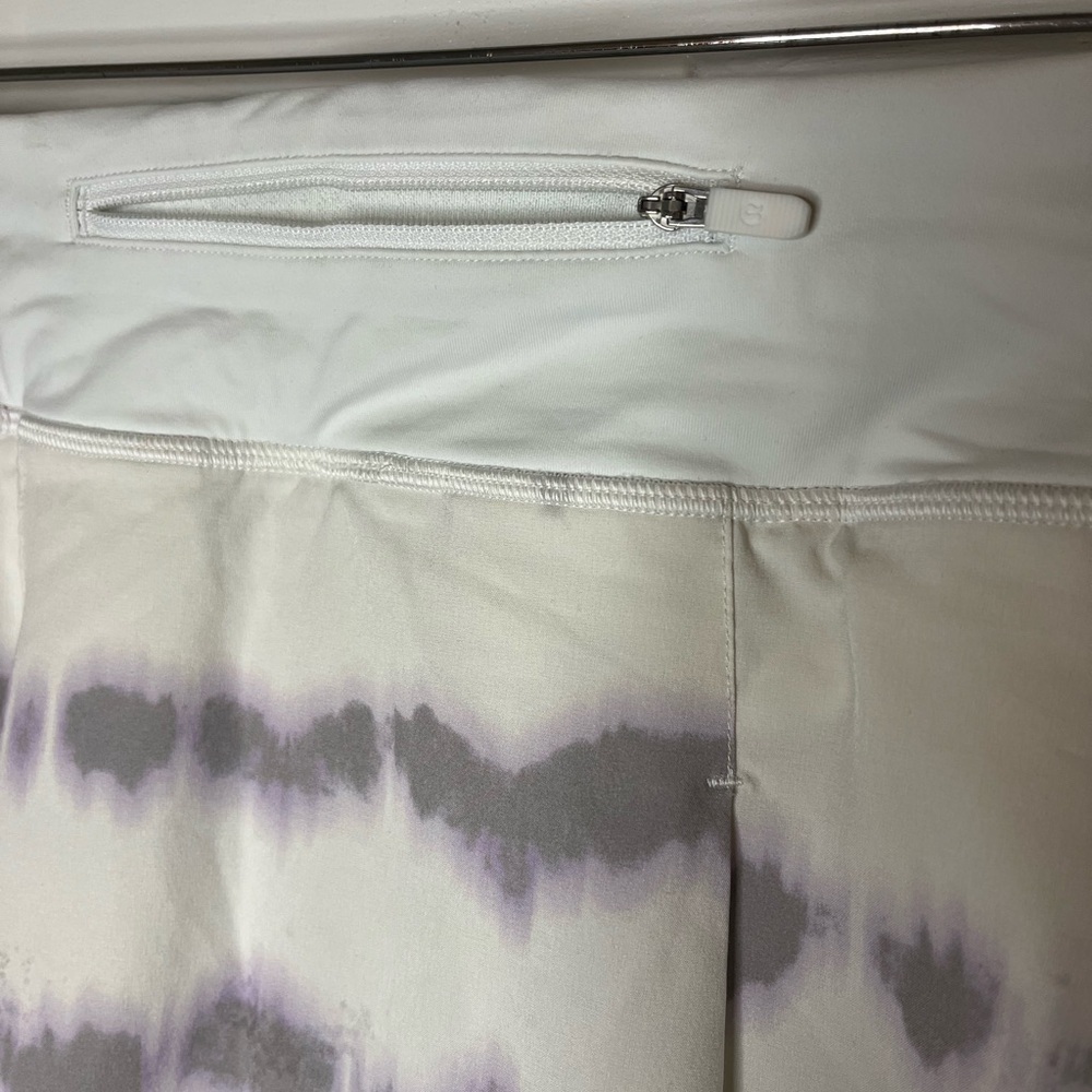 Lululemon Athletica White and Gray Skirt 8 reposhing bc I bought the wrong size - Picture 12 of 16